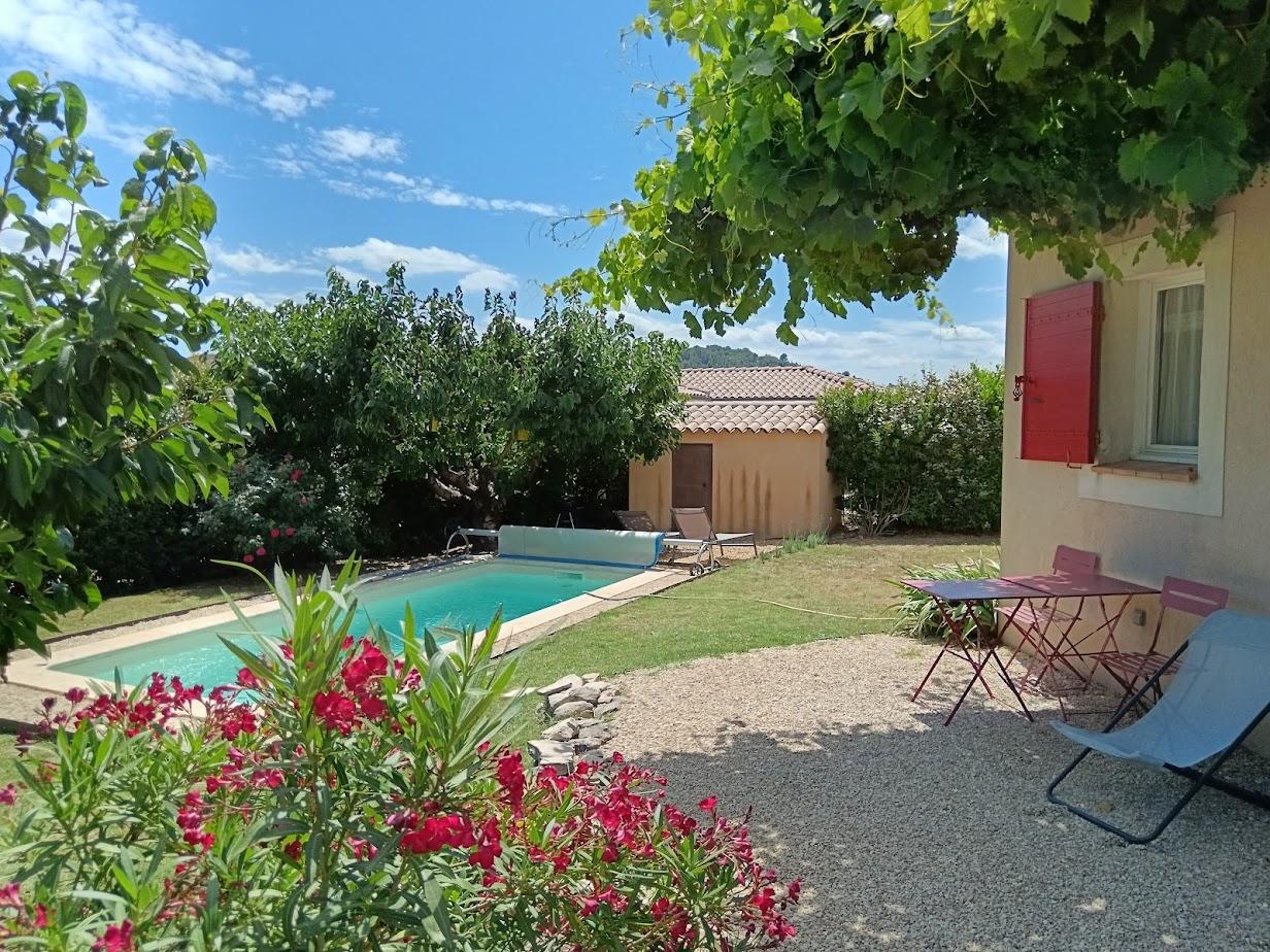 Bastidon avec piscine privative